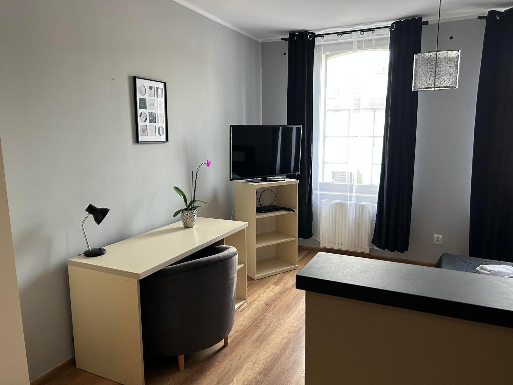 H-T-L Apartamenty Junior Nowa Sol Ngoại thất bức ảnh