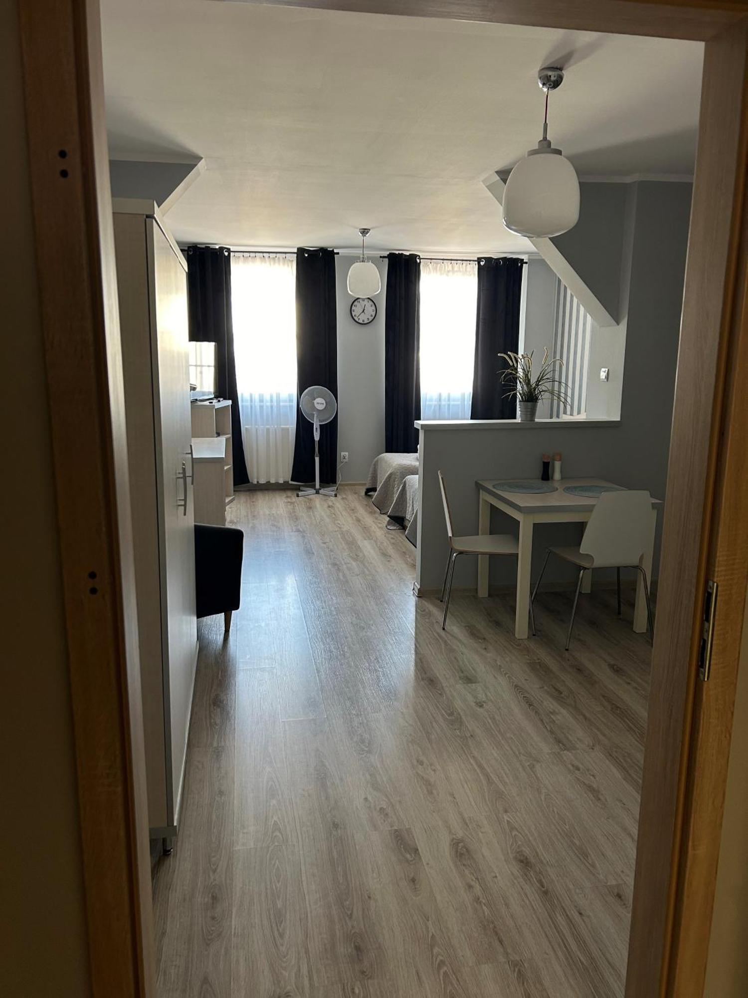 H-T-L Apartamenty Junior Nowa Sol Ngoại thất bức ảnh