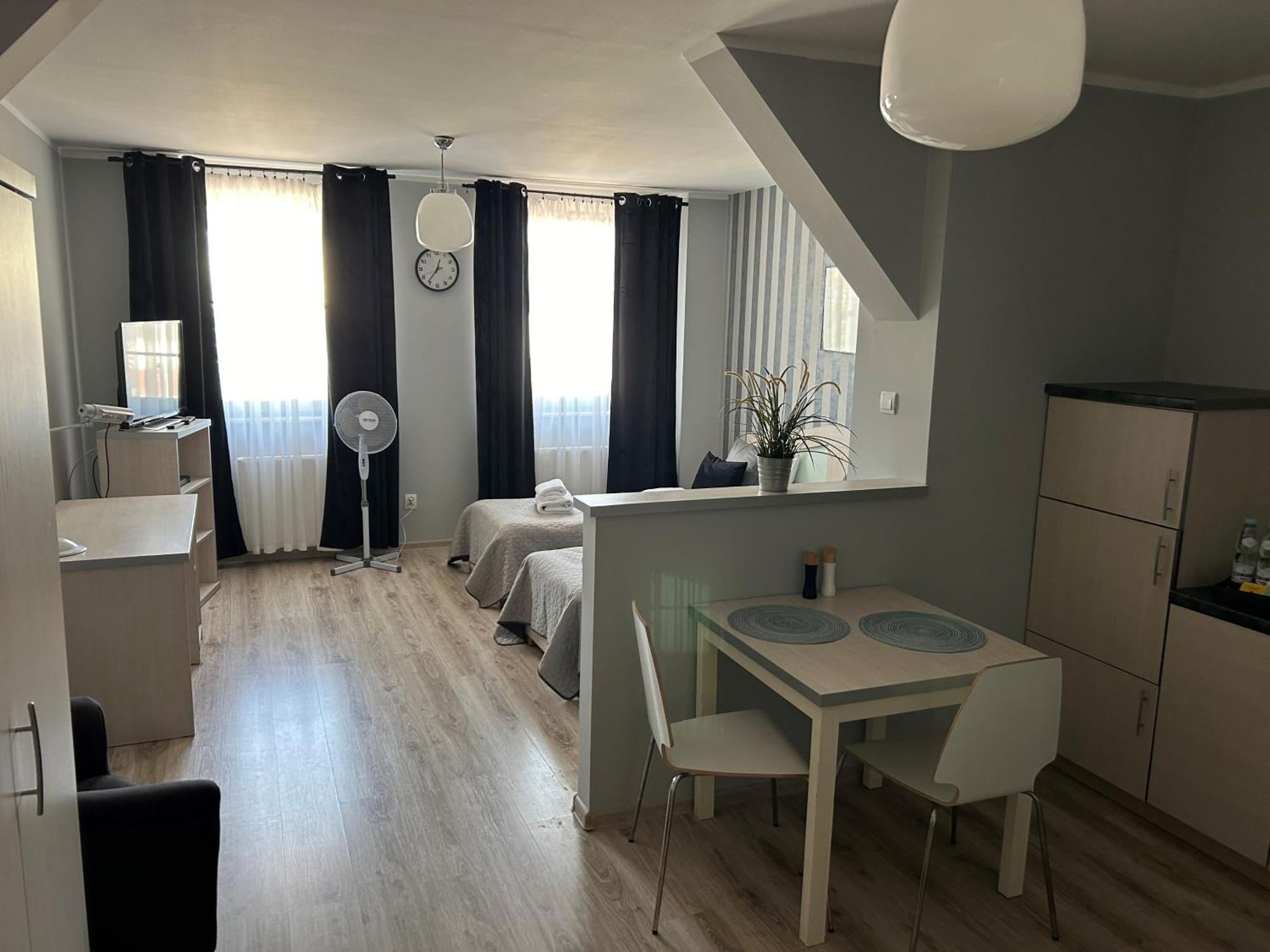 H-T-L Apartamenty Junior Nowa Sol Ngoại thất bức ảnh