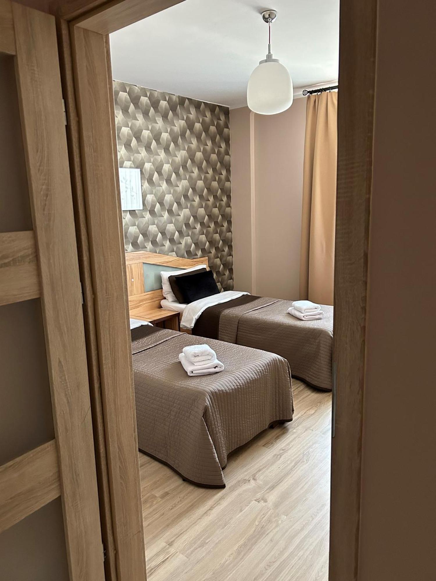 H-T-L Apartamenty Junior Nowa Sol Ngoại thất bức ảnh